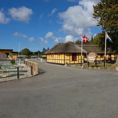 Bygholm Og Aktiviteter 营地 Vesløs